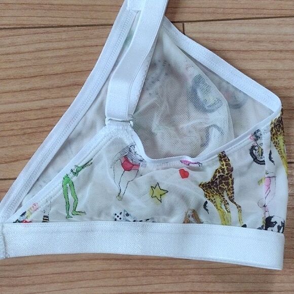 Parade White Summer Doodle Print Silky Mesh Triangle Bralette Size Large - Picture 6 of 12